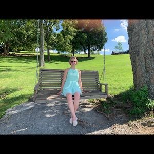 Meet your Posher, Rachel